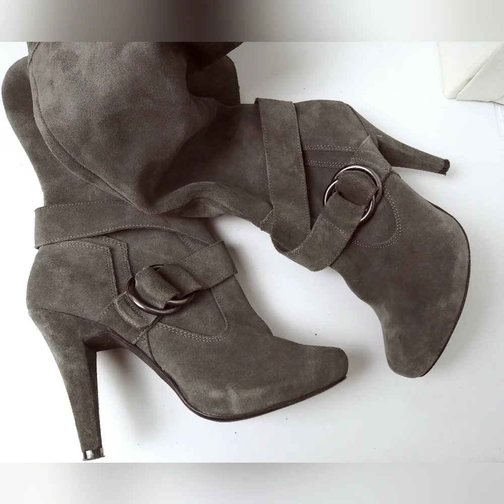 Steve Madden 10 Gray Suede Knee High Boots Heel